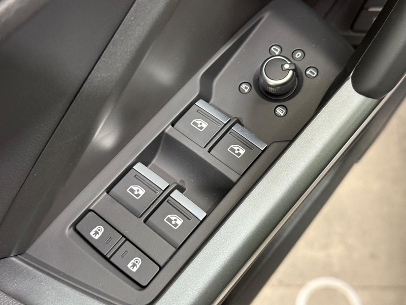 Audi Q3 Vehicle Image 13