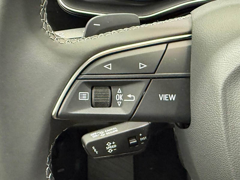 Audi Q8 Vehicle Image 10