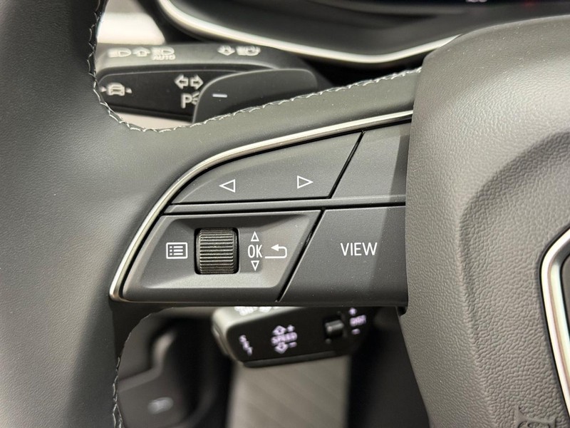 Audi Q8 Vehicle Image 11