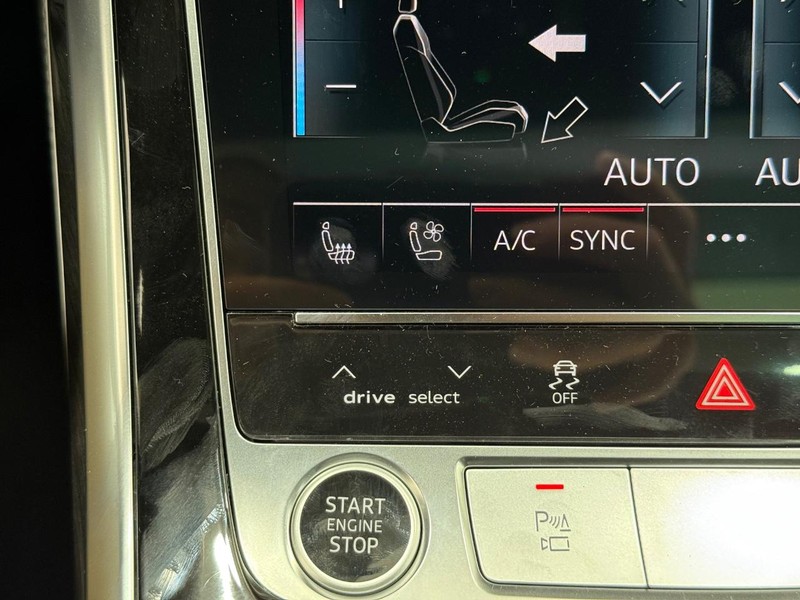 Audi Q8 Vehicle Image 15