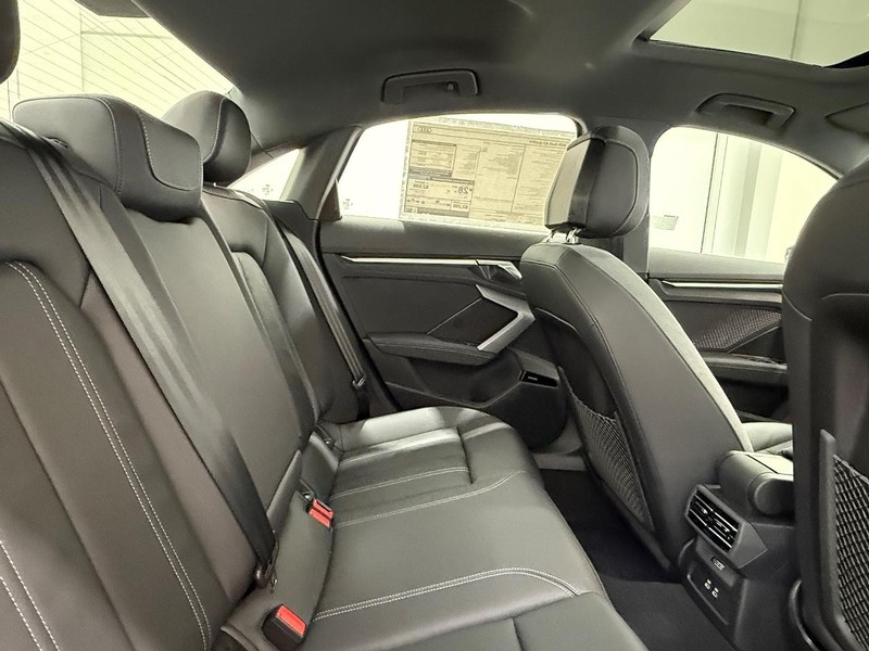 Audi A3 Vehicle Image 4