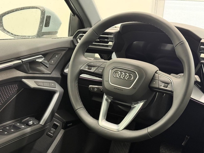 Audi A3 Vehicle Image 8