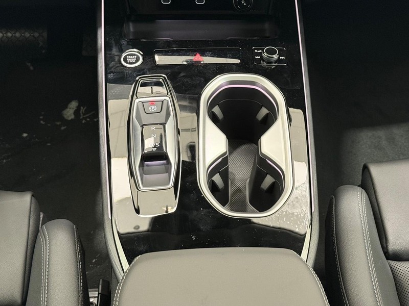 Audi A6 Sedan Vehicle Image 7