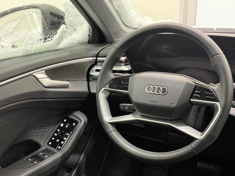 Audi A6 Sedan Vehicle Image 8