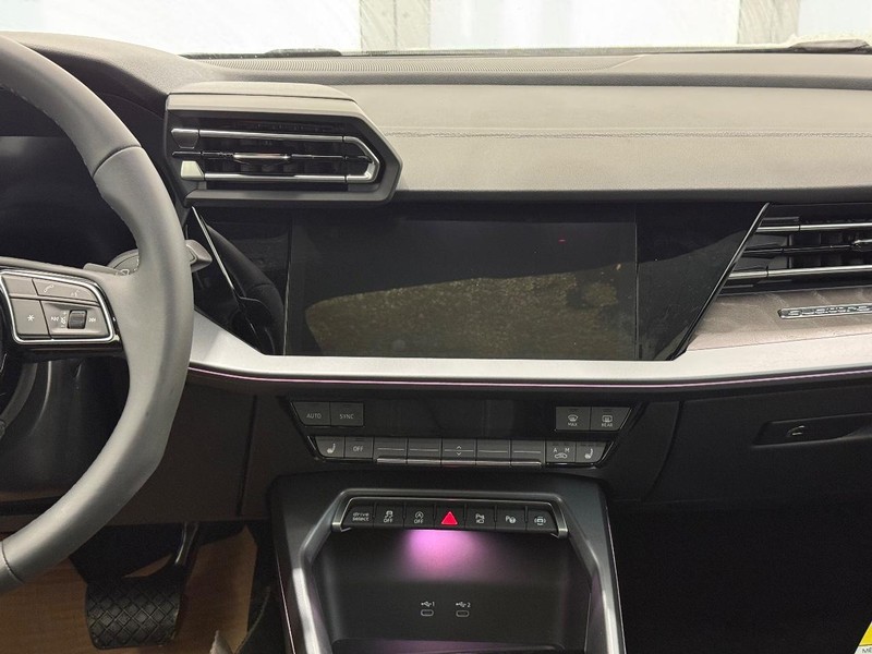 Audi A3 Vehicle Image 6