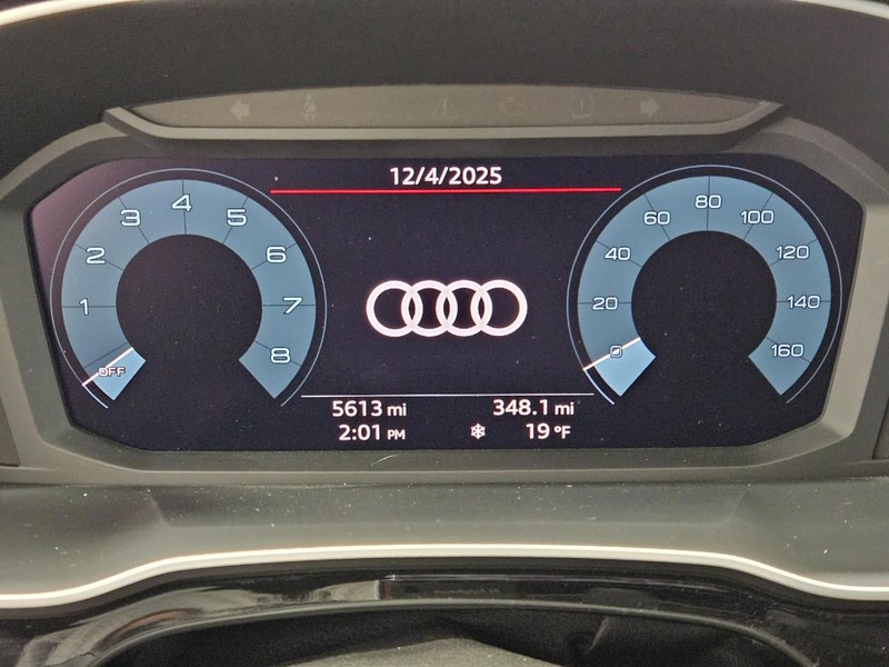 Audi Q3 Vehicle Image 16