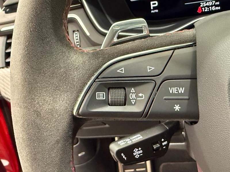 Audi RS 5 Coupe Vehicle Full-screen Gallery Image 14