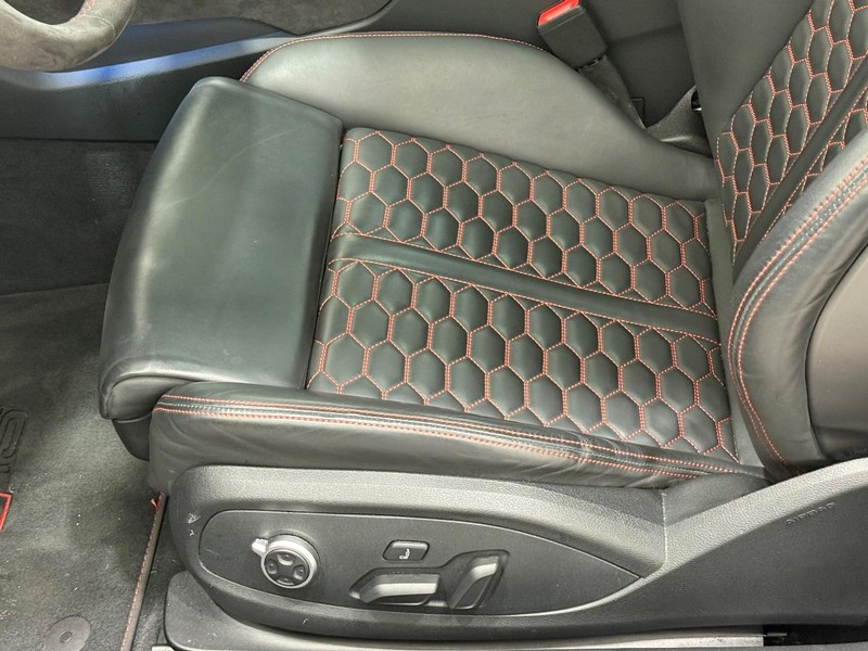 Audi RS 5 Coupe Vehicle Full-screen Gallery Image 20