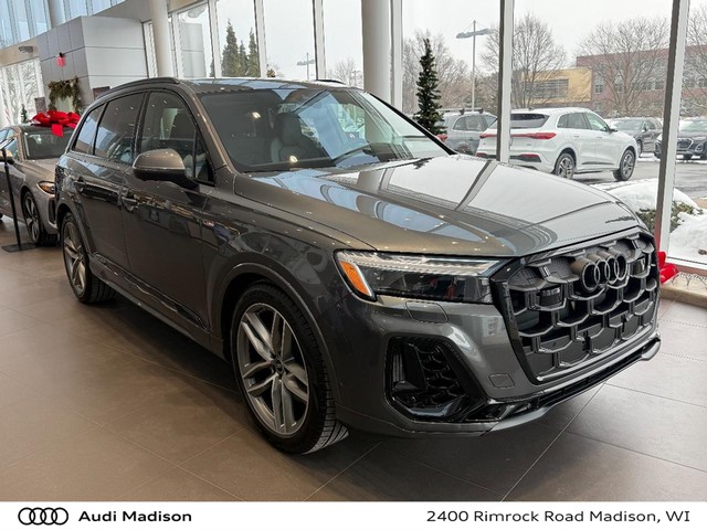 2026 Audi Q7 Prestige's photo