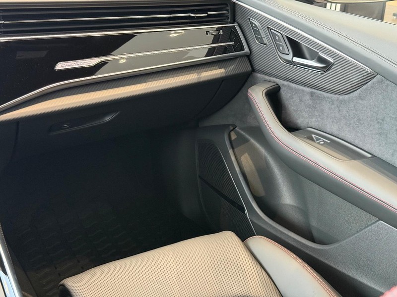 Audi Q7 Vehicle Image 11