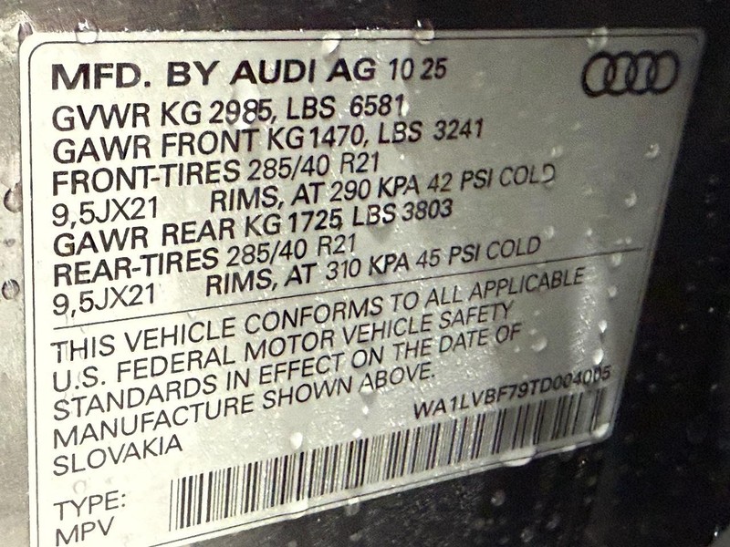 Audi Q7 Vehicle Image 16