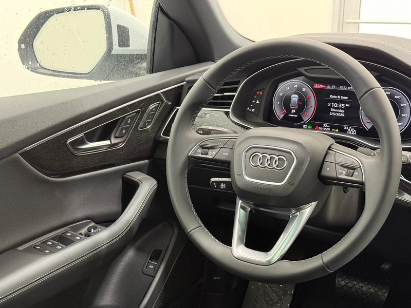 Audi Q8 Vehicle Image 8