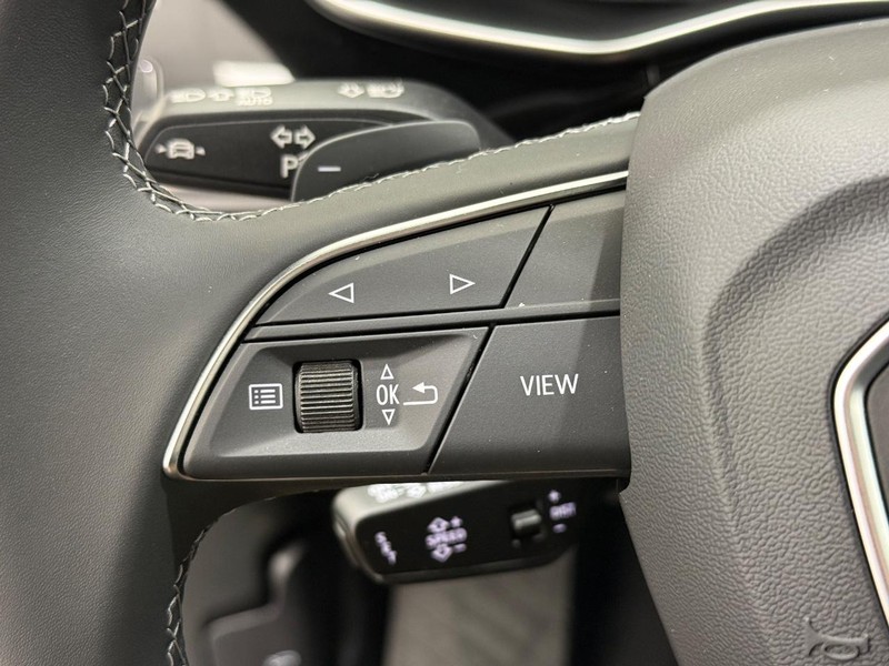 Audi Q8 Vehicle Image 11