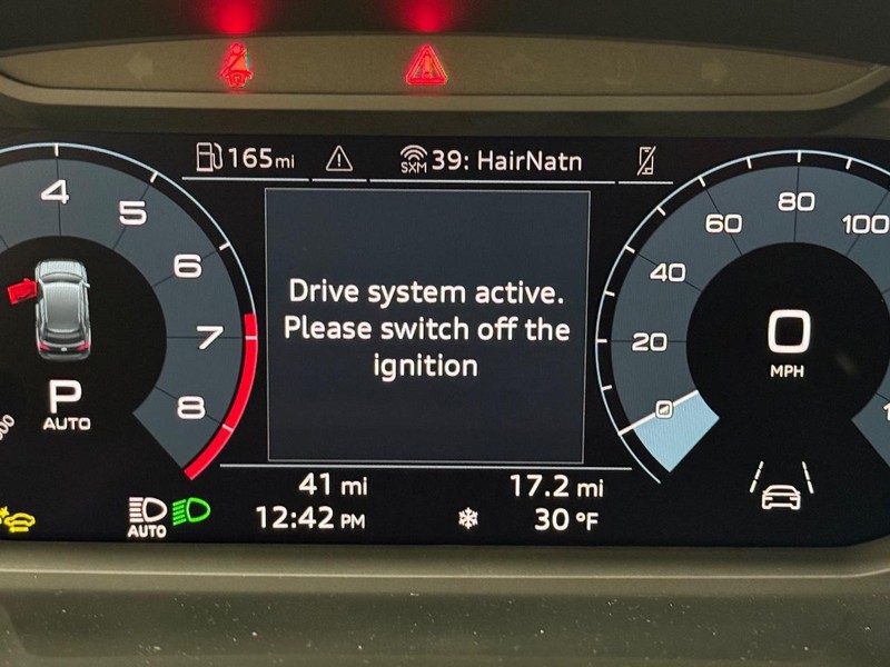 Audi Q3 Vehicle Image 14