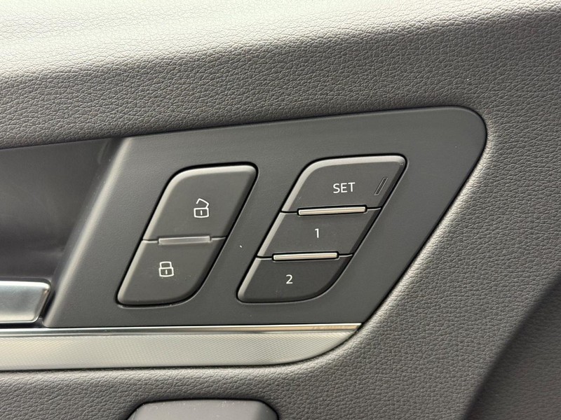 Audi Q5 Vehicle Image 10