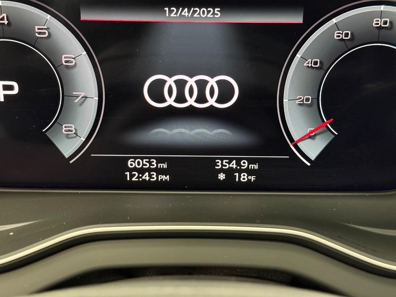 Audi Q5 Vehicle Image 13