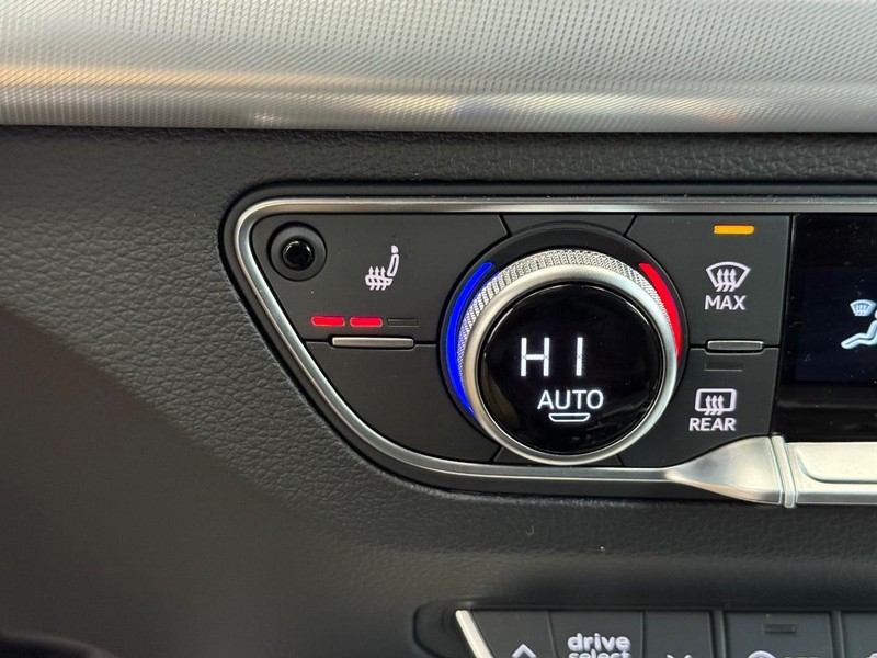 Audi Q5 Vehicle Image 14