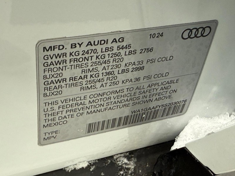 Audi Q5 Vehicle Image 18