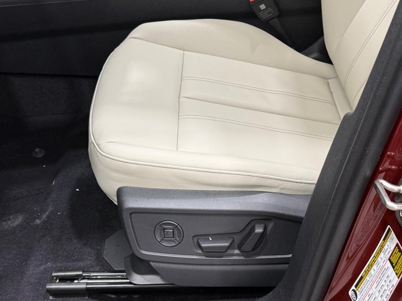 Audi Q5 Vehicle Image 14