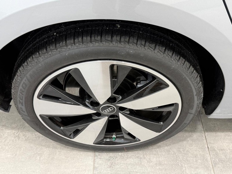 Audi A5 Vehicle Image 3