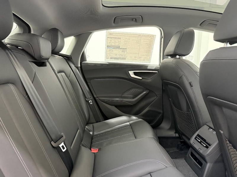 Audi A5 Vehicle Image 4