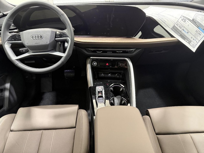 Audi Q5 Vehicle Image 5