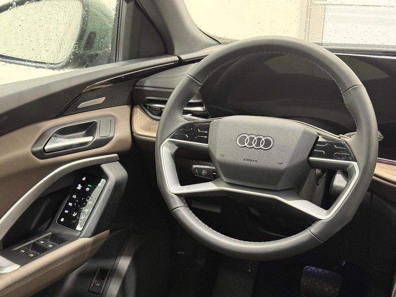 Audi Q5 Vehicle Image 7