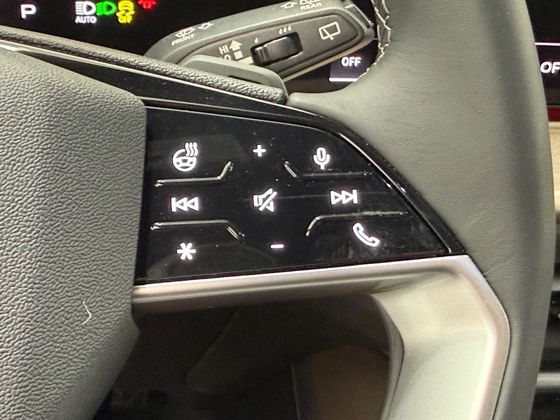 Audi Q5 Vehicle Image 11