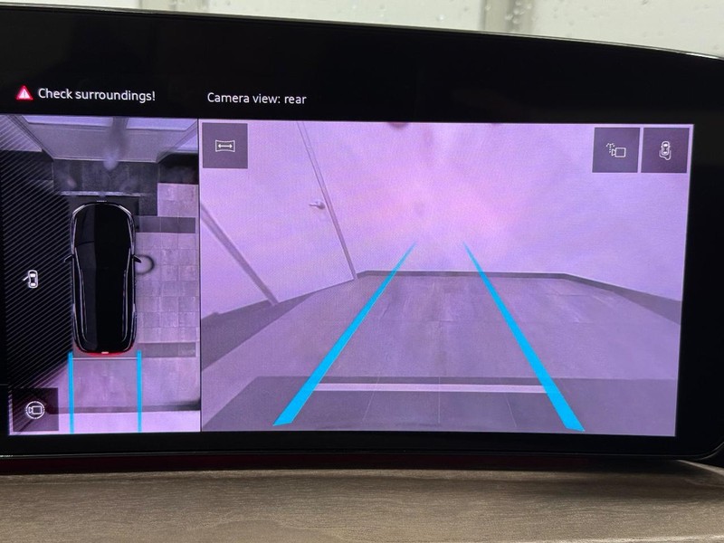 Audi Q5 Vehicle Image 12