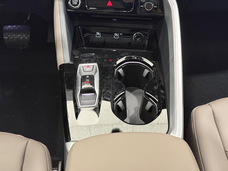 Audi Q5 Vehicle Image 7