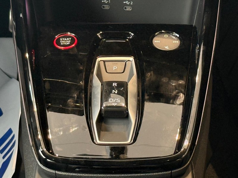 Audi RS 3 Vehicle Image 7