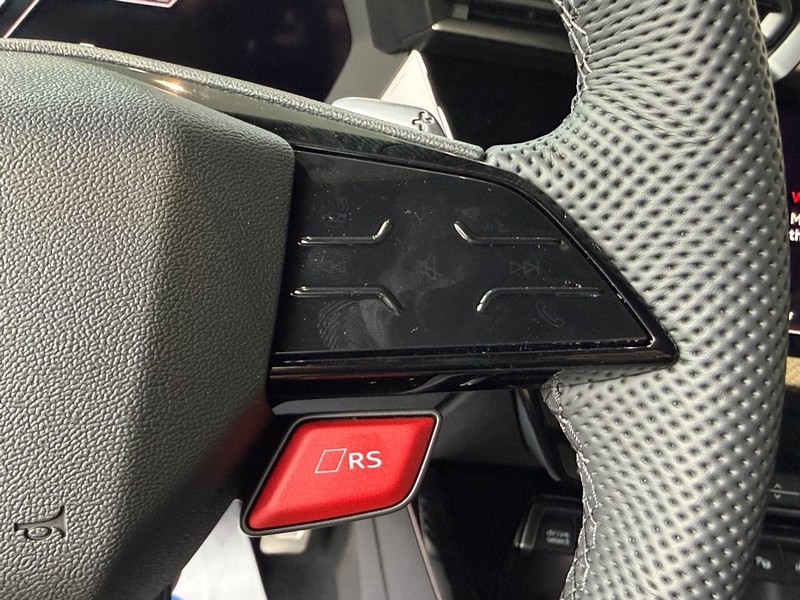 Audi RS 3 Vehicle Image 12