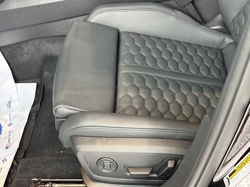 Audi RS 3 Vehicle Image 15