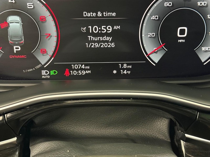 Audi Q7 Vehicle Image 13