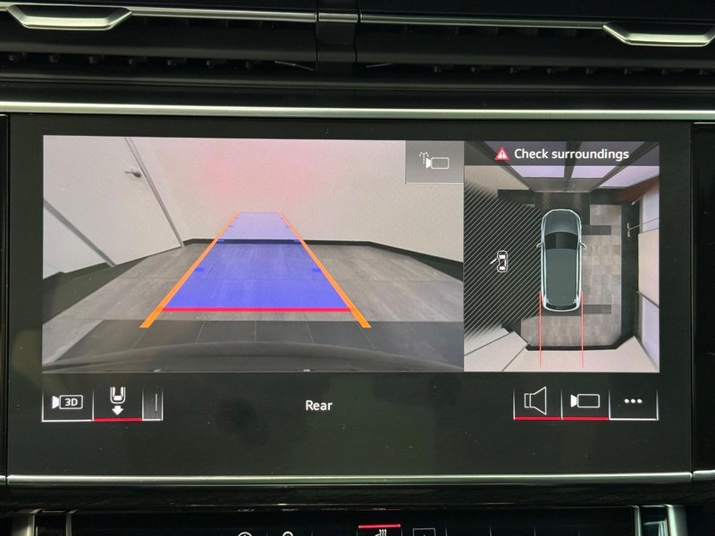 Audi Q7 Vehicle Image 14