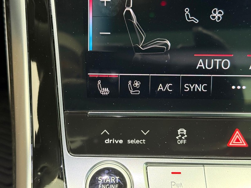 Audi Q7 Vehicle Image 15