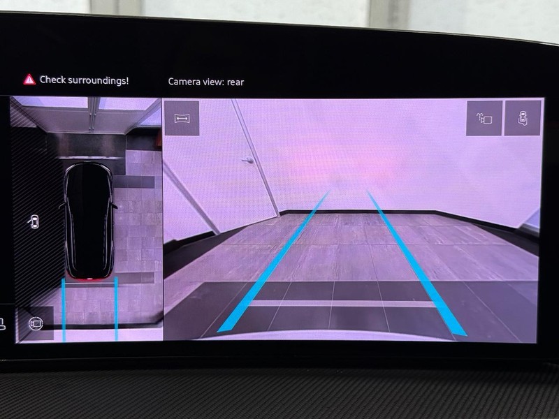 Audi SQ5 Sportback Vehicle Image 10