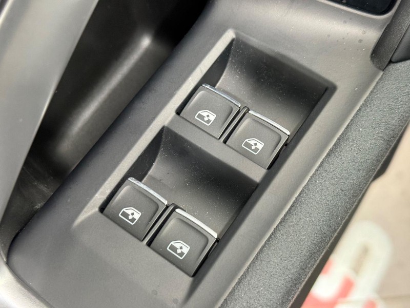 Audi SQ5 Sportback Vehicle Image 12