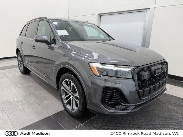 2026 Audi Q7 Premium's photo