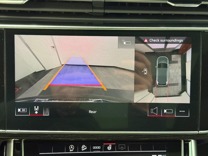 Audi Q7 Vehicle Image 13