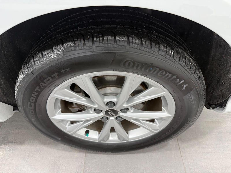 Audi Q3 Vehicle Image 5