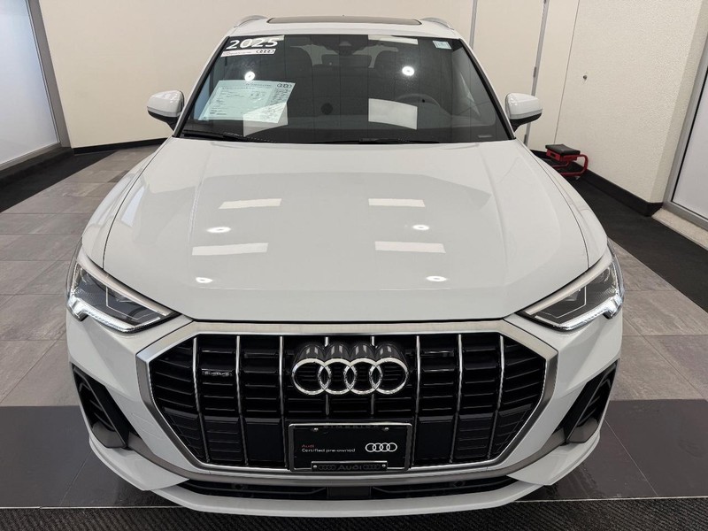 Audi Q3 Vehicle Image 7