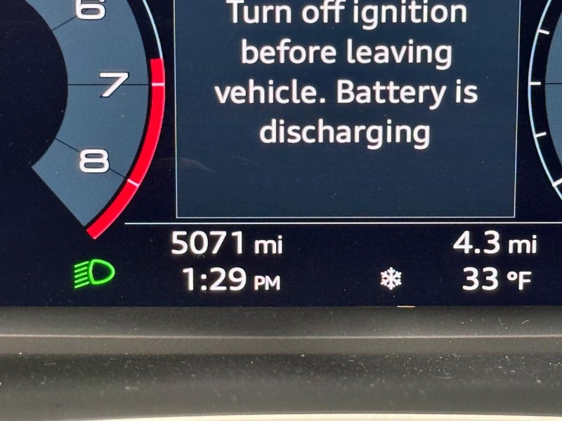 Audi Q3 Vehicle Image 16