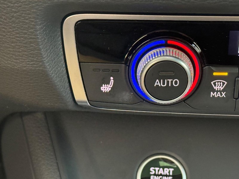 Audi Q3 Vehicle Image 18