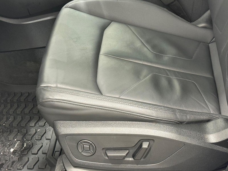 Audi Q3 Vehicle Image 20