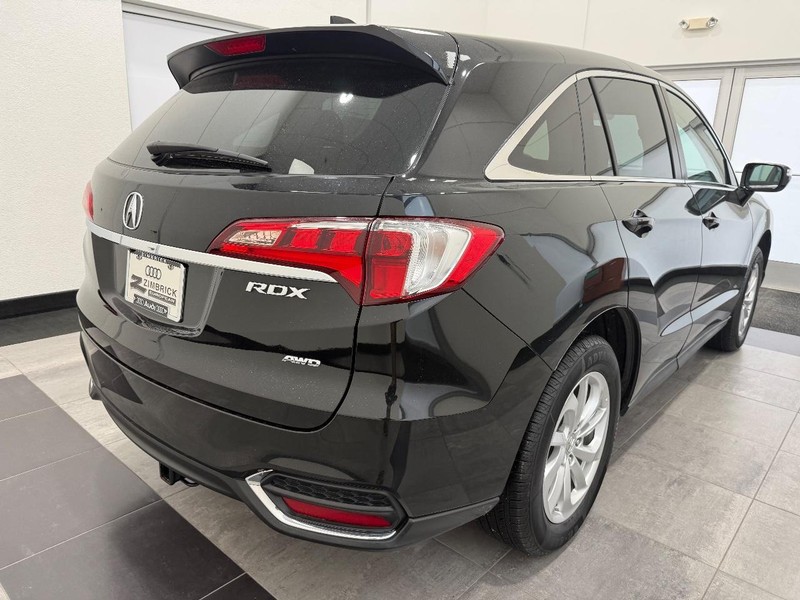 Acura RDX Vehicle Image 2