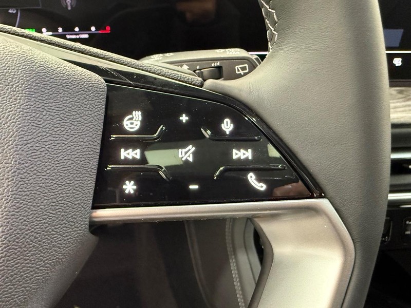 Audi Q5 Sportback Vehicle Image 11