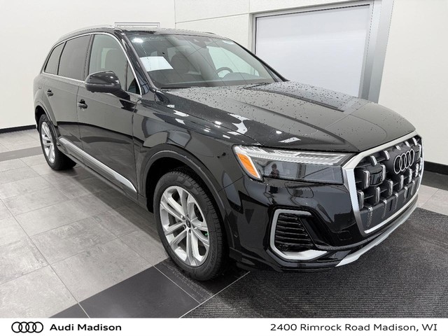 2026 Audi Q7 Premium Plus's photo