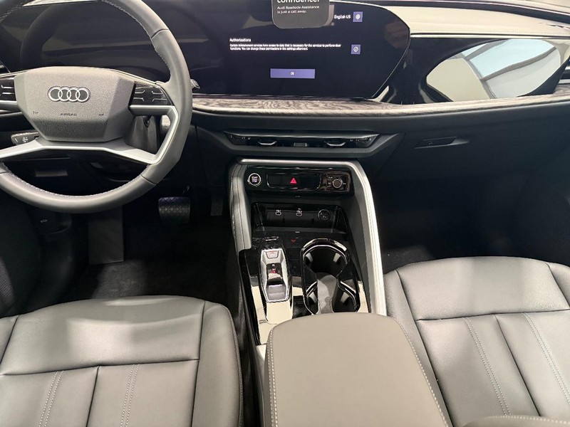 Audi Q5 Vehicle Image 5