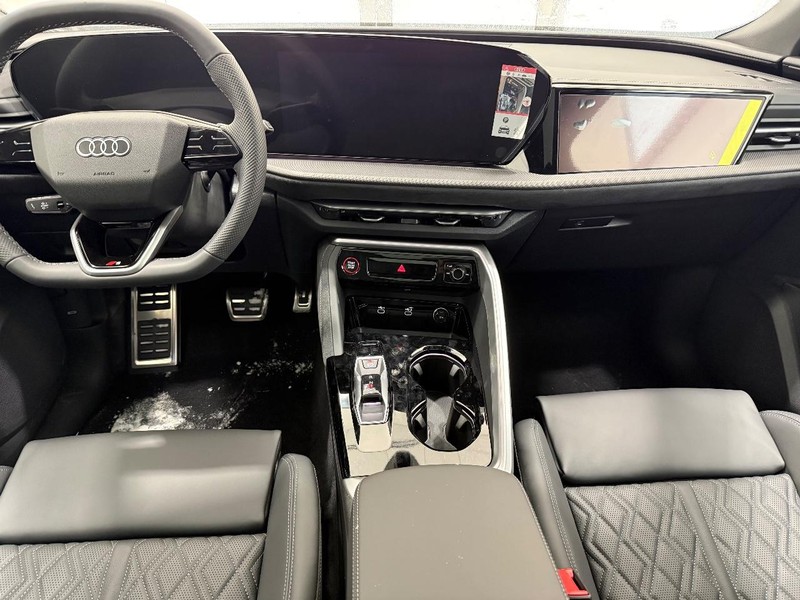 Audi SQ5 Vehicle Image 5